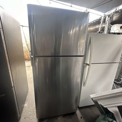 Silver Frigidaire Apt Size Stainless Steel Fridge We Deliver And Install👨🏻‍🔧🚚