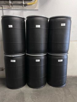 55-Gallon Black Plastic Drum with Removable Lids