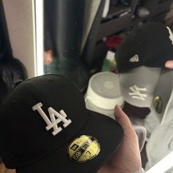 MLB hats