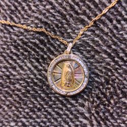 Our Lady Of Guadalupe 'Virgen de Guadalupe' Cubic Zirconia Border Pendant/Charm  W/ Gold Necklace 