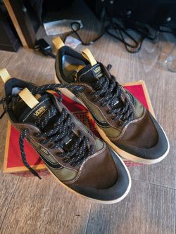 Van Ultrarange shoes 10.5