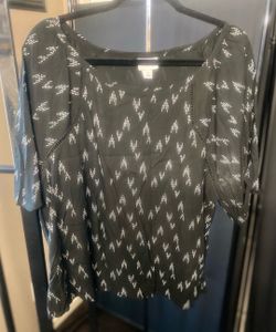 Black and white top