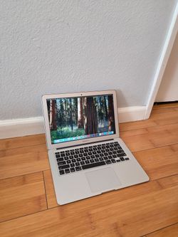 Macbook air 13 inch  i5 8gb ram 256gb ssd, Adobe, ms office, logic pro final cut or best offers