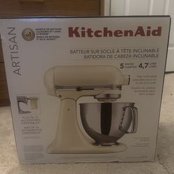 Kitchenaid Artisan Series 5Qt Almond Tilt-Back Head Stand Mixer