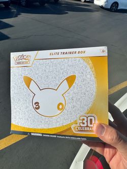 Pokemon 30th anniversary ETB