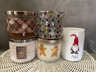 Bath & Body Works / Rae Dunn Holiday Candles and Holder