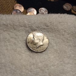 THE  Bicentennial.Half Dollar."John F. Kennedy. (1(contact info removed)) 200 yrs 