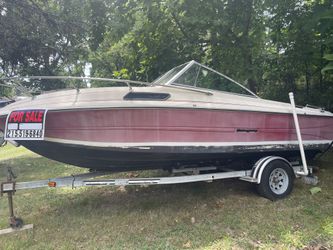 1987 19' stingray Cuddy cabin