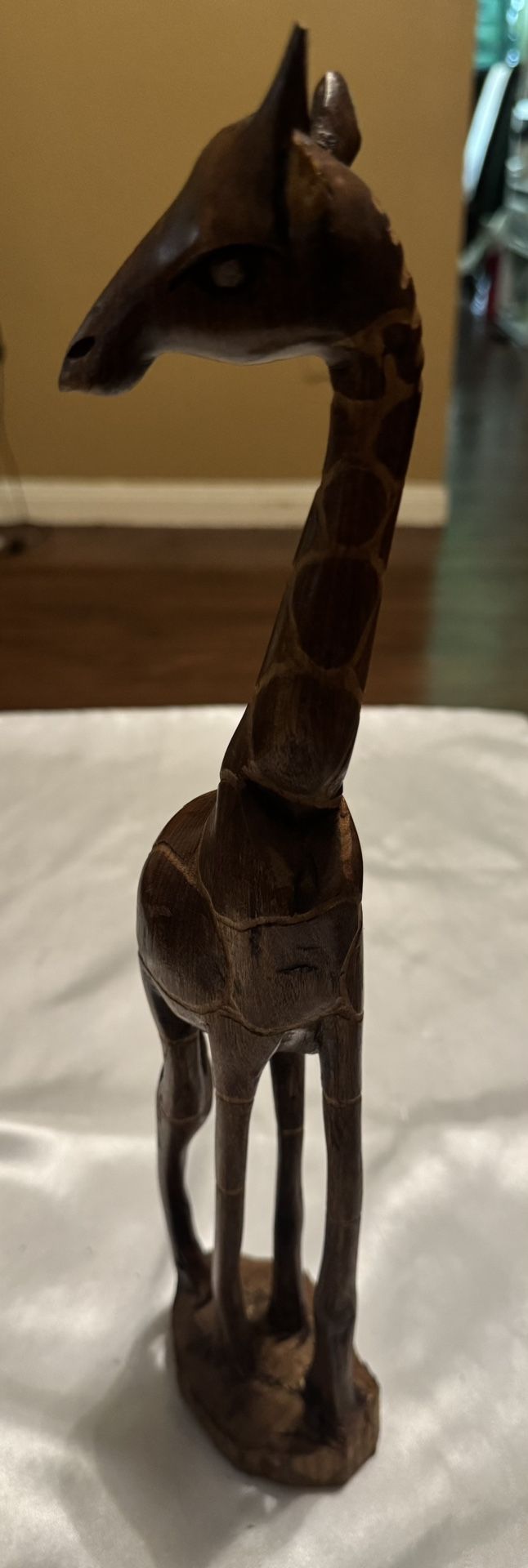 Wood Giraffe Collectors Choice
