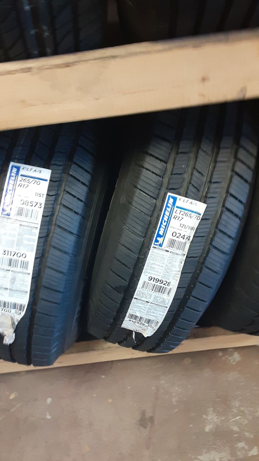 New tires lt 265/70r17 michelin