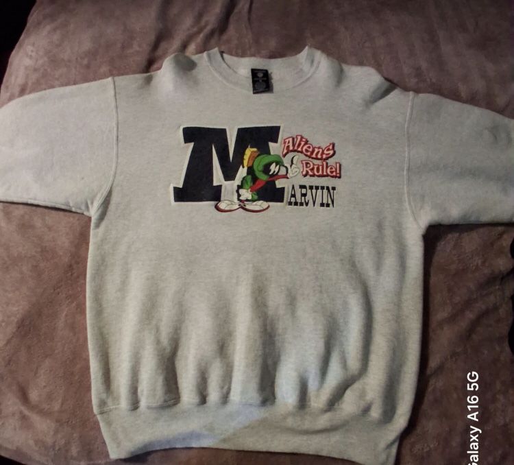 Vintage Warner Bros Marvin The Martian Sweatshirt Mens XL Distressed Made in USA