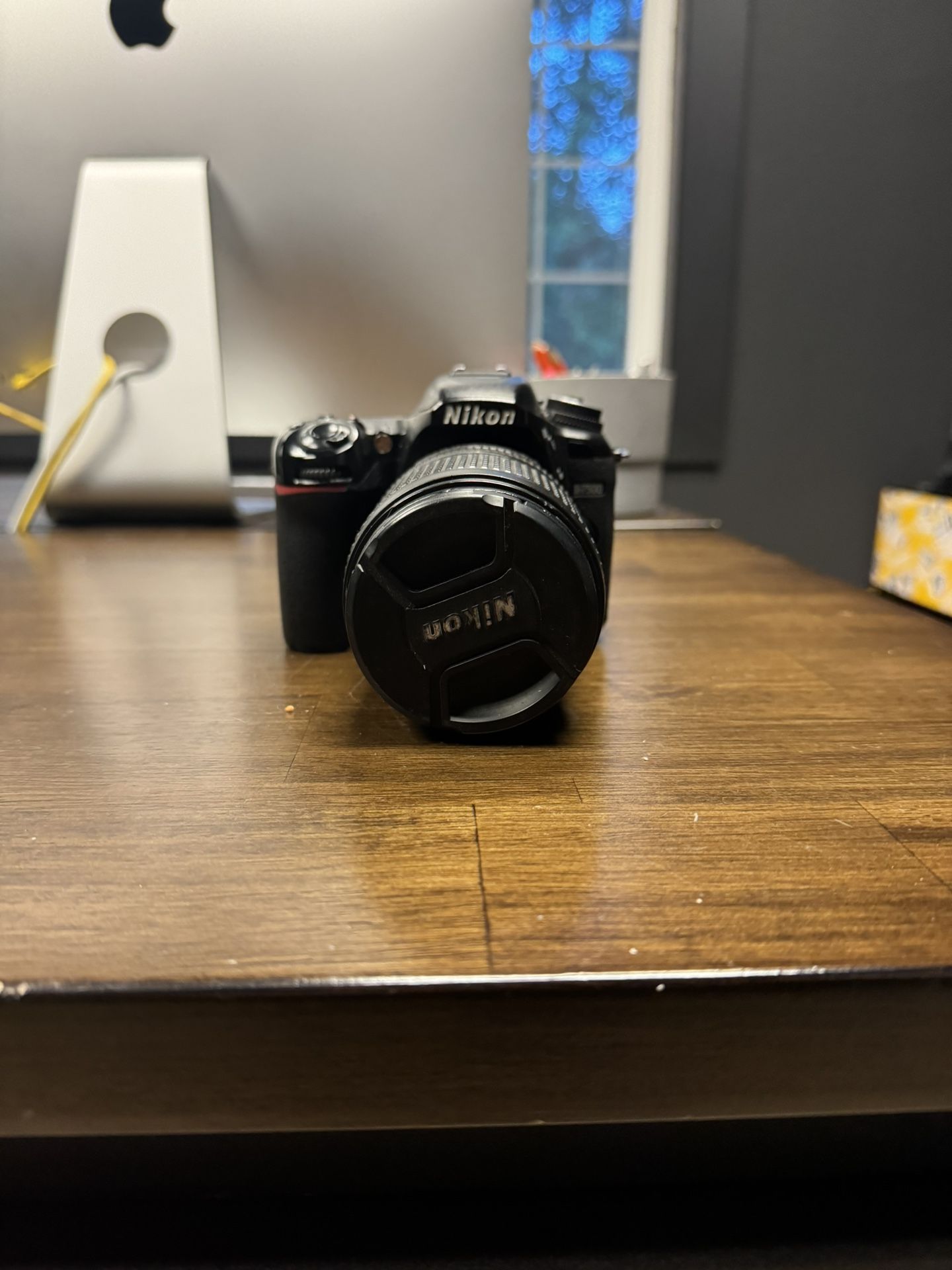 NIKON D7500 With 18-140mm