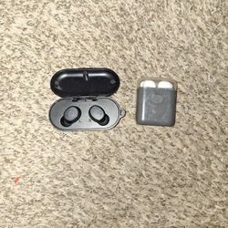 2x Bluetooth Ear Pods