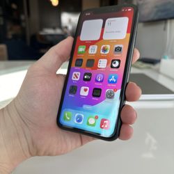 iPhone XR 64GB Unlocked | Liberado