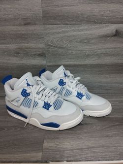 Air Jordan 4 Retro 2024 military Blue Size 9.5