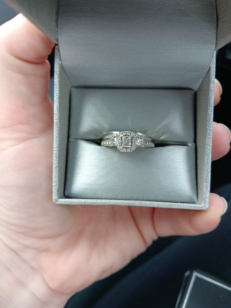 14k White Gold Bridal Set