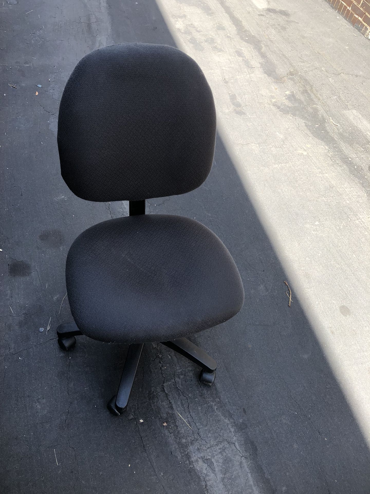 Very nice office chair