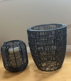 Set of 2 Modern Black Woven Decorative Pieces