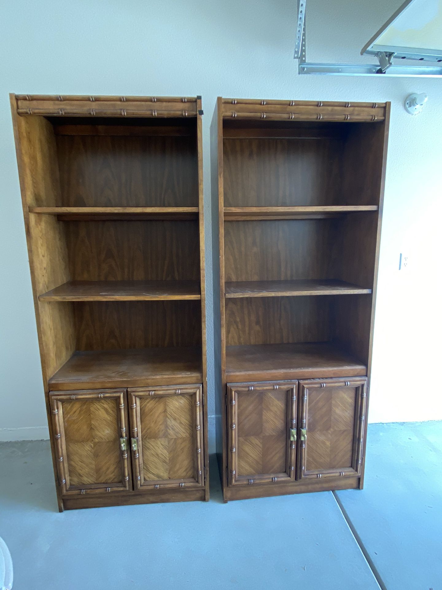 Pair of bookshelves/cabinets