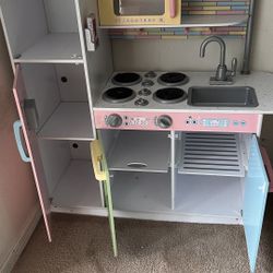 KidKraft Wooden Kitchen 