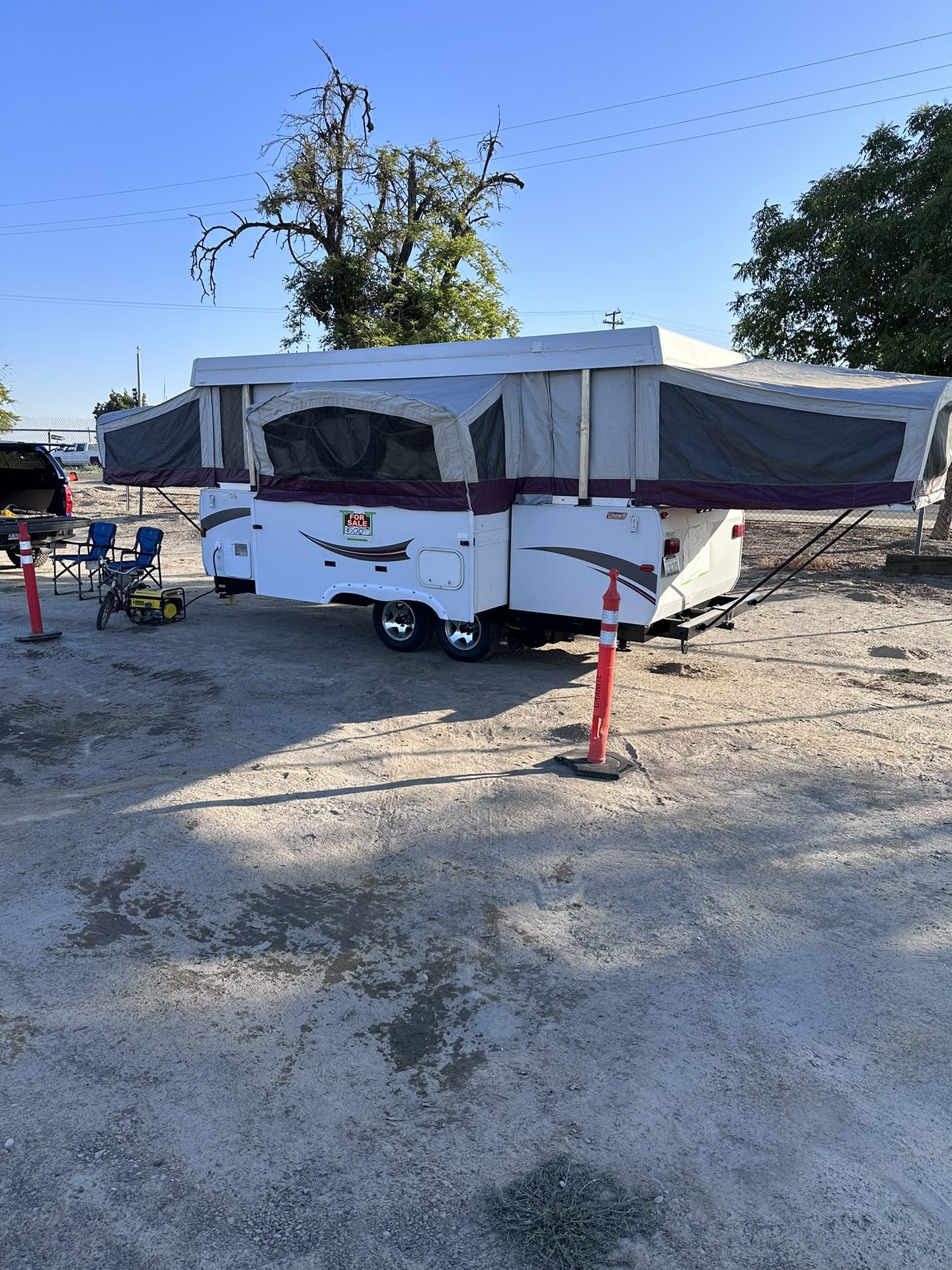 2010 Coleman Pop up tent Trailer