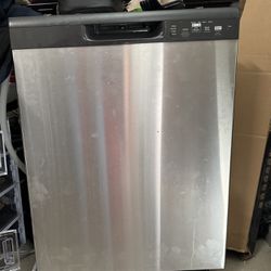 GE 24” Dishwasher (1 Year Old) New condition 