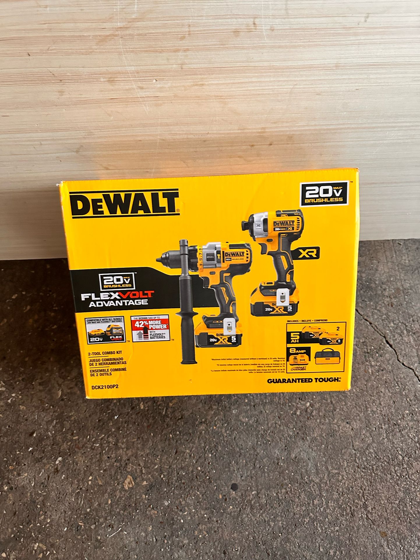 📌Dewalt 20V MAX Lithium-Ion Cordless 2 Tool Combo Kit with (2) 5.0Ah Batteries, Charger, and Bag) 👉PRECIO FIRME 👉$285