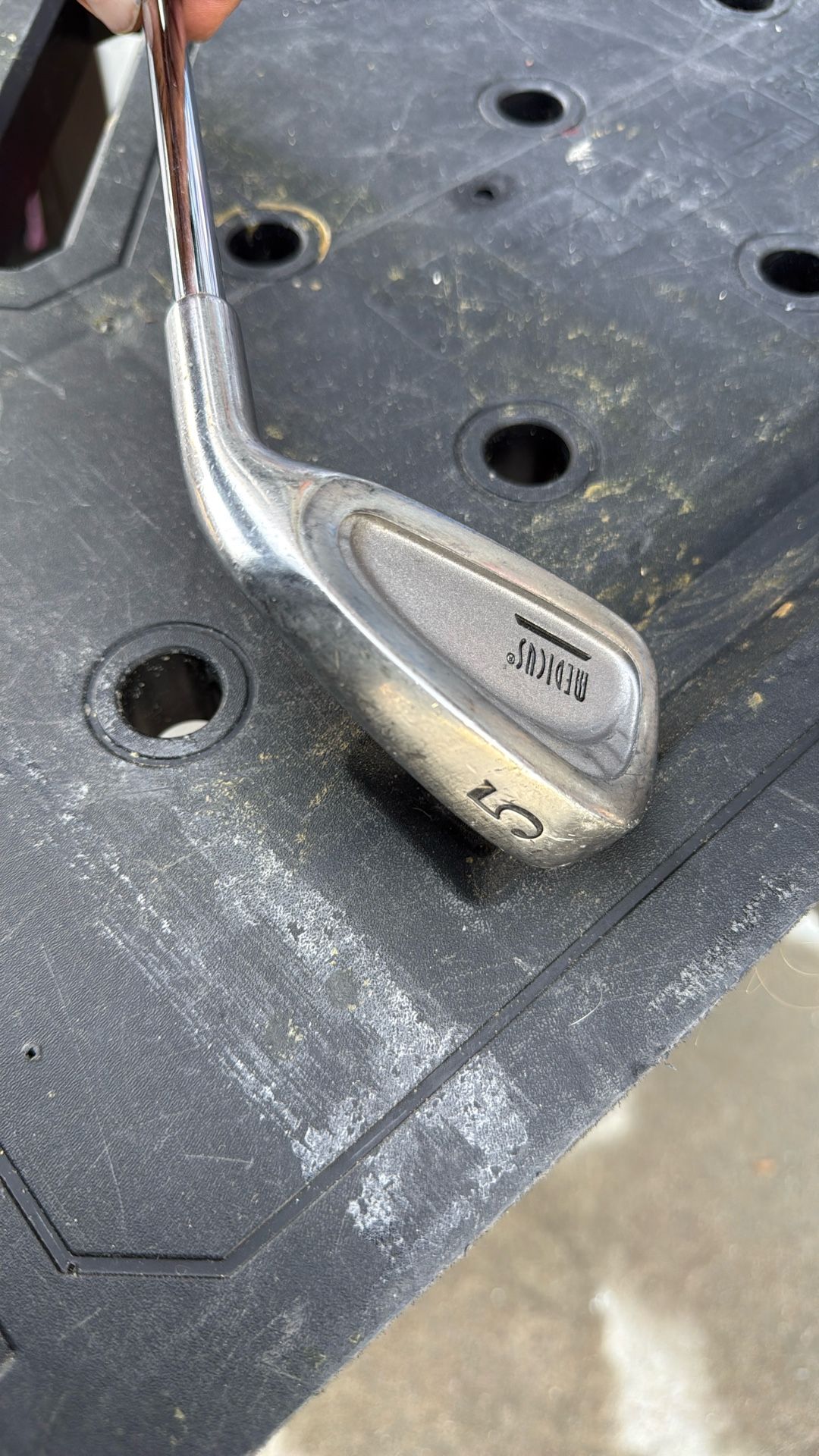 Medicus 5 Iron Dual Hinge Golf Training Club