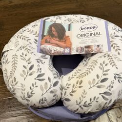 Boppy Pillow- Nursing Pillow-Excellent Condition 