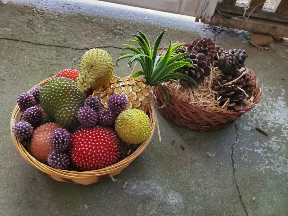 Two Wicker Baskets With Pine Cones & Beaded Fruit