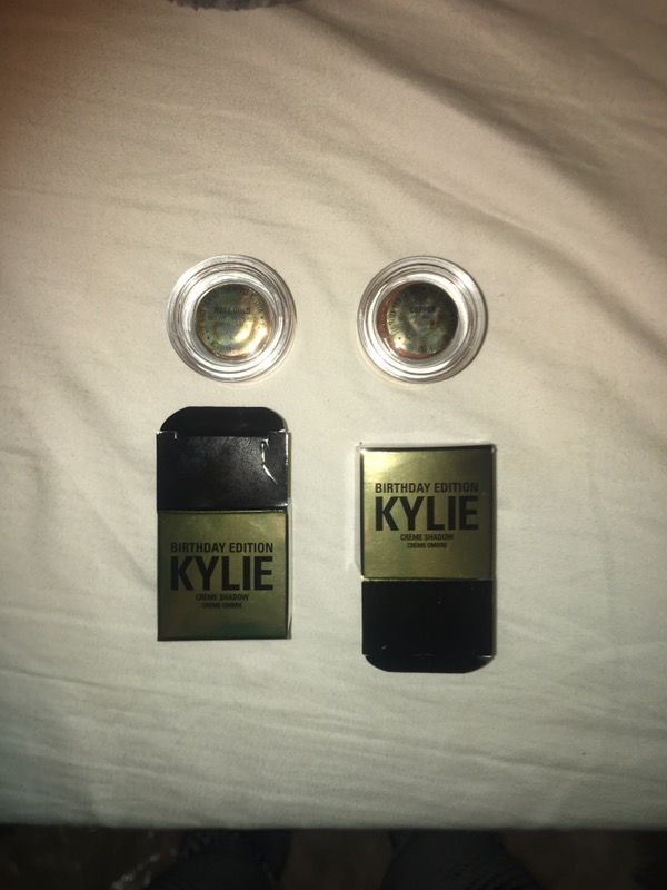 Kylie Jenner creme eye shadows in rose and copper
