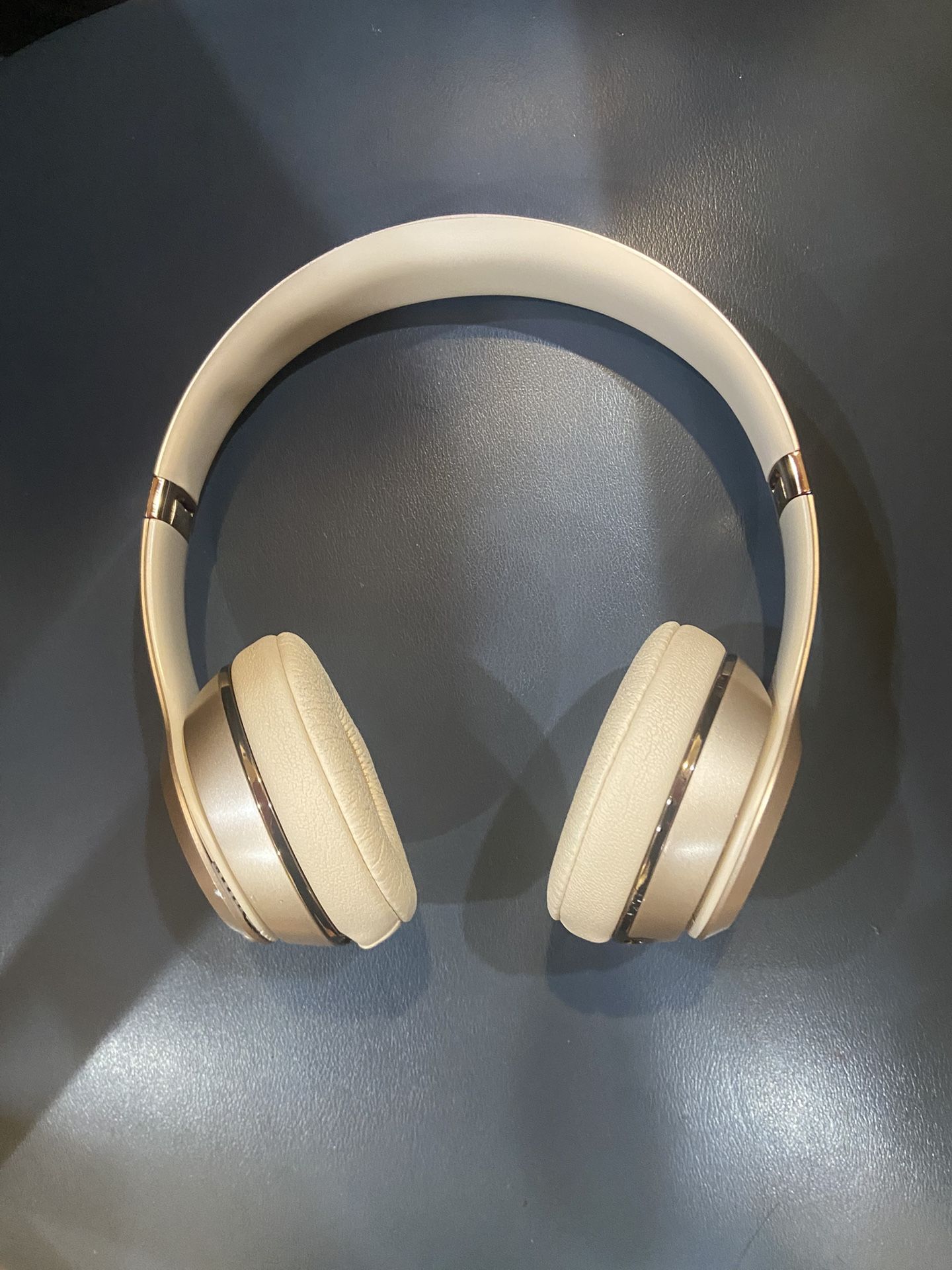 Beats Solo 3 Wireless Headphones 