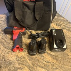 snap on  3/8   impact  tool 