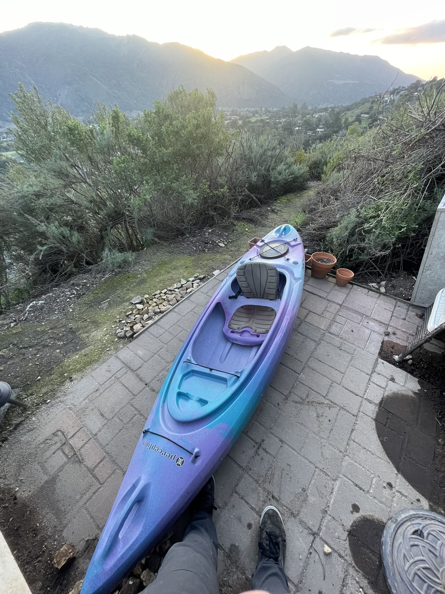 Sit-in Kayak With Paddle + Lifejacket