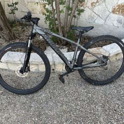 Specialized mountain bike 27.5”