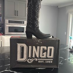Women’s Cowboy Boots 