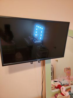 VIZIO 32 (D32F)