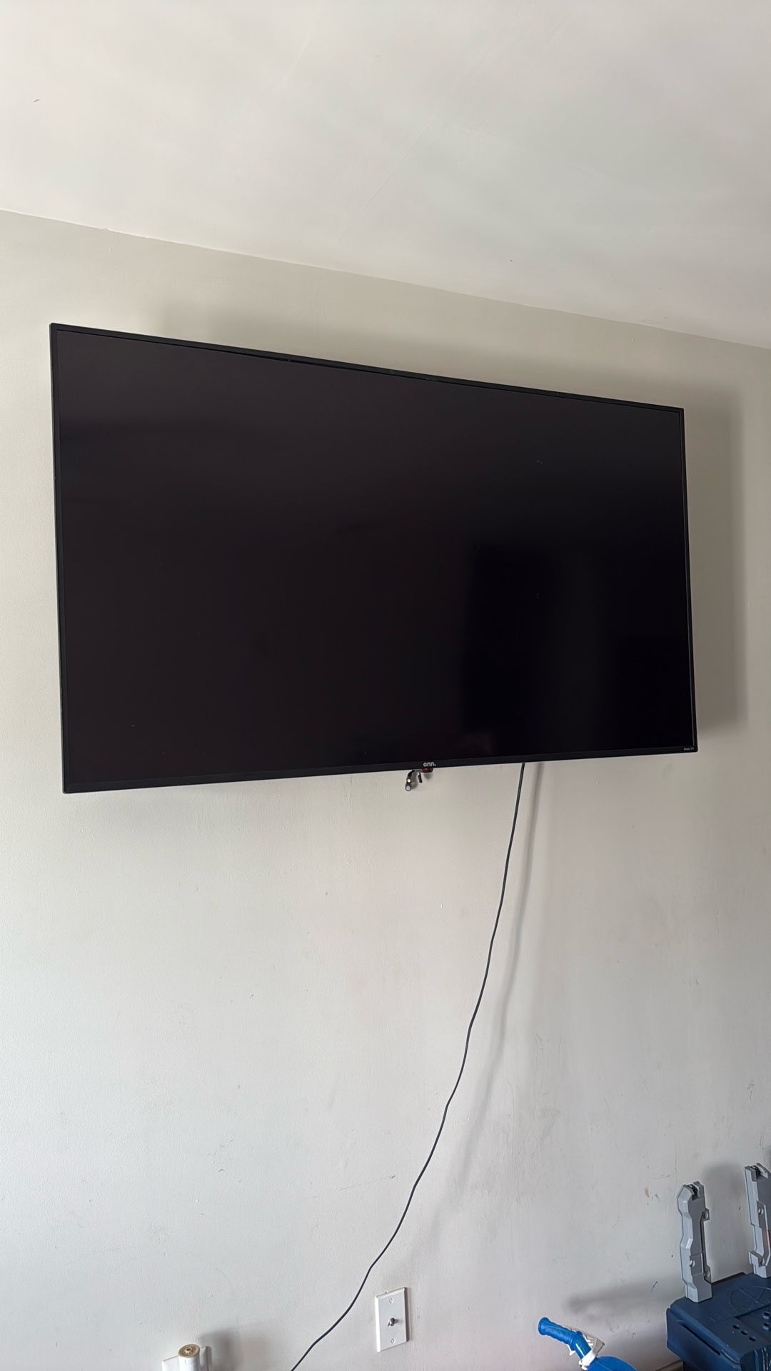 65” Roku Tv