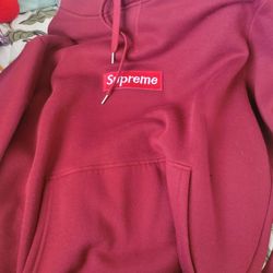 Supreme Sweater