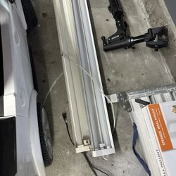 4  4ft Shop Lights - FREE