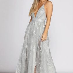 Windsor sparkly silver / blue formal gown