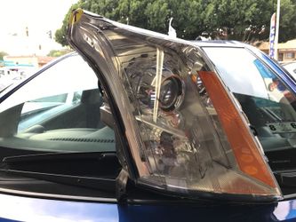 Cadillac 2005-2011 SRX Headlight