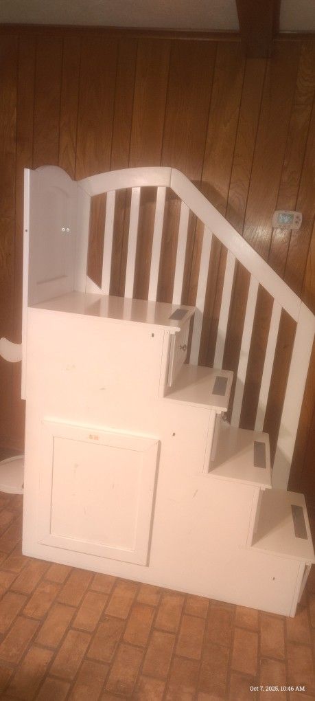 Storage/Staircase For Bunk Eds Or Loft Bed