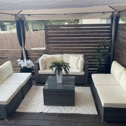 New inbox patio set (we finance and deliver)($54 down,90 day no interest payment plan)