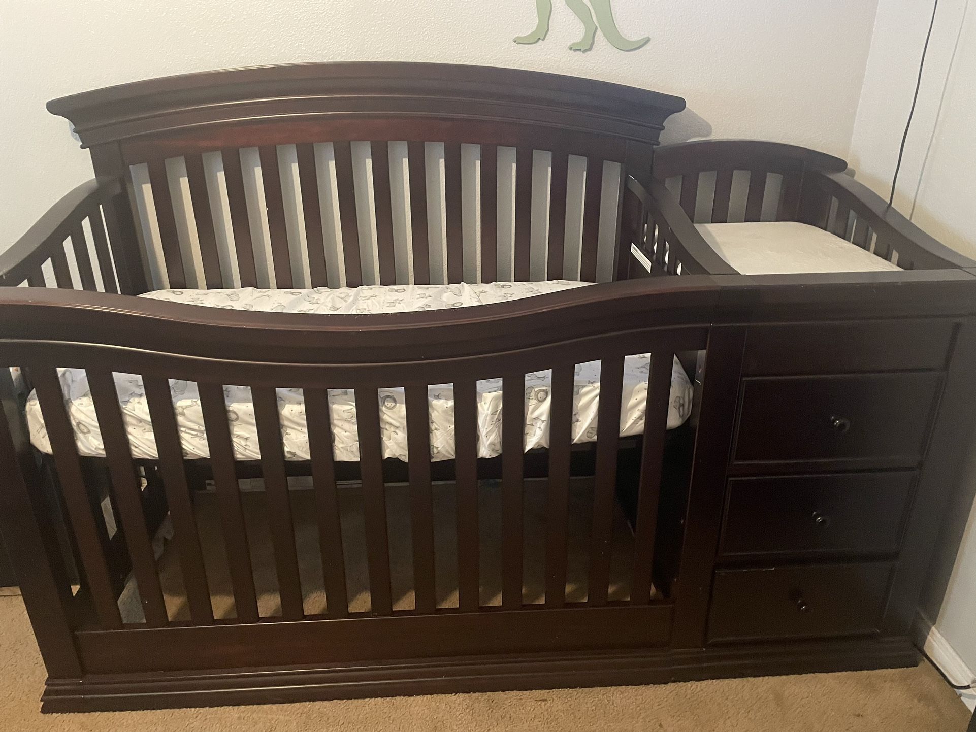baby crib / changing table for Sale in San Antonio, TX OfferUp