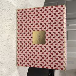 Victoria's Secret Luxe Gift Box