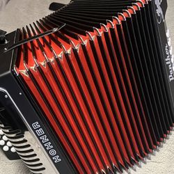 Hohner Panther Accordion