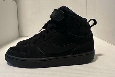 Nike boys court Borough mid 2 Size 5Y