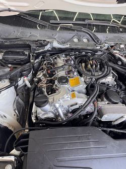 BMW valve Cover
