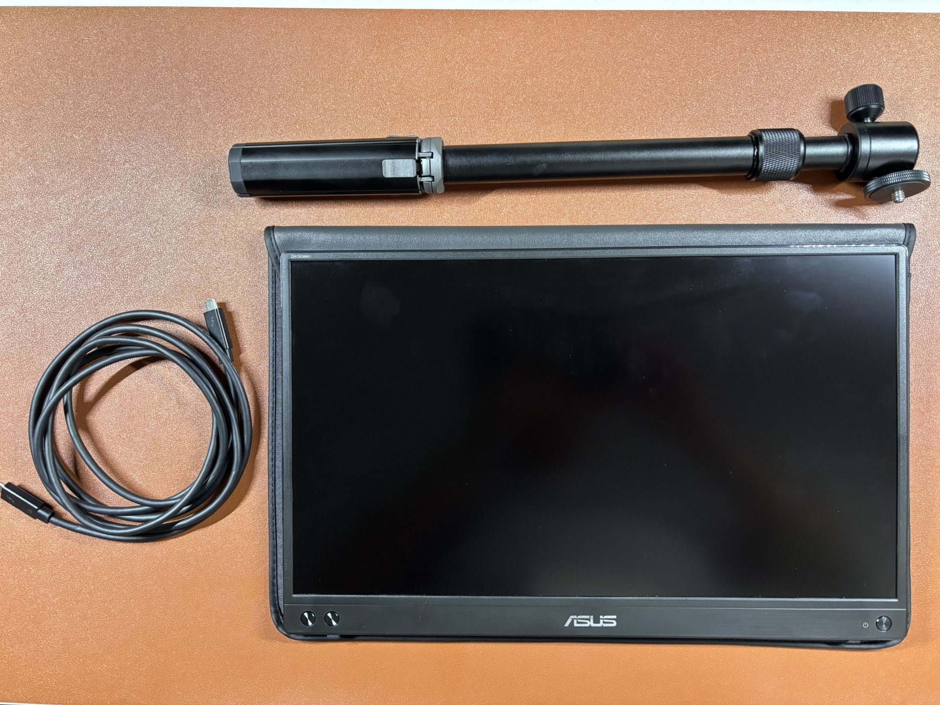 ASUS ZenScreen 15.6” 1080P Portable Monitor (MB16ACV) with Tripod mount